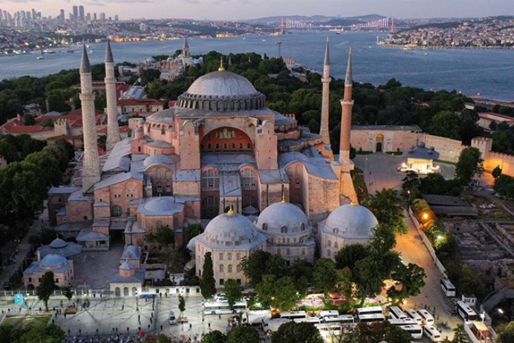 Ayasofya-i Kebir Camii 6 saat ibadete ara verecek