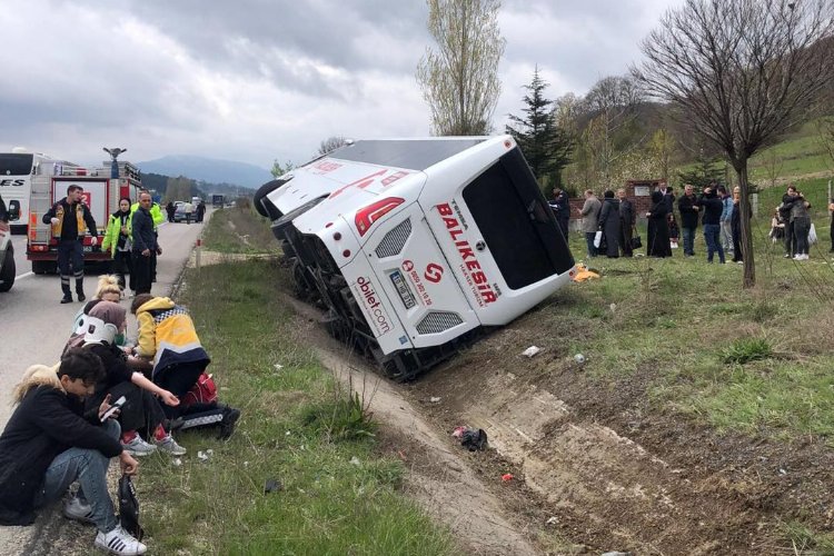 Bozüyük’te otobüs kazası: 12 yaralı!