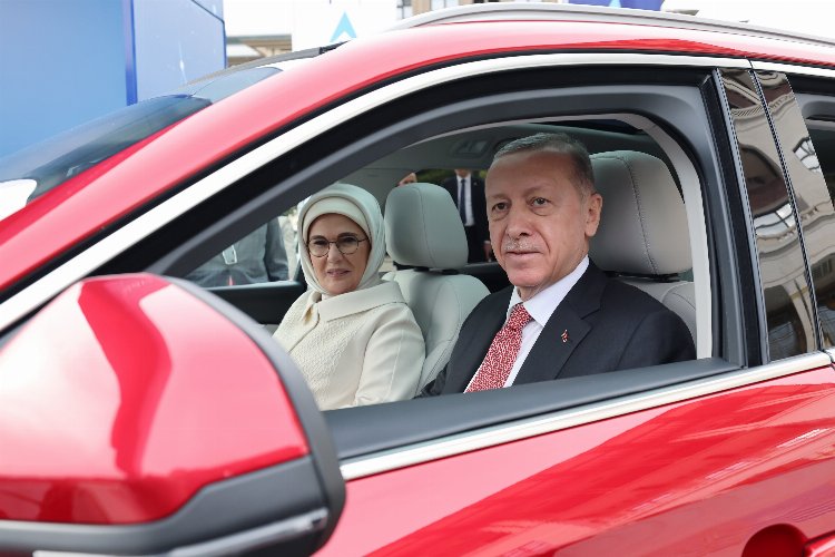 Togg’da ilk teslimat Erdoğan ailesine yapıldı… Bizde torpil yok!