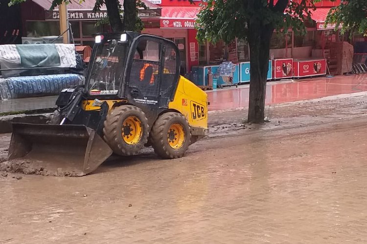 Kastamonu’da sel… Ekipler sahada