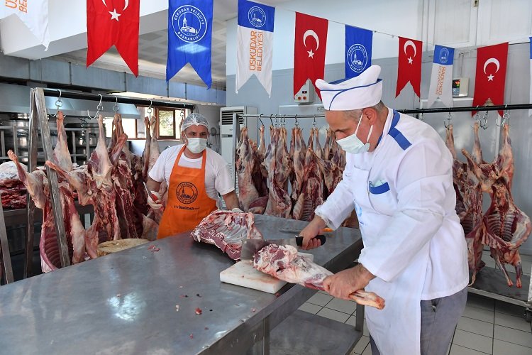 Üsküdar’da 50 ton kurban eti dağıtıldı