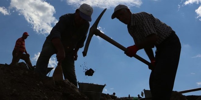 İzmir Ulucak Höyük Hafriyat Başkanlığı Süreksiz 1 Emekçi Alacak