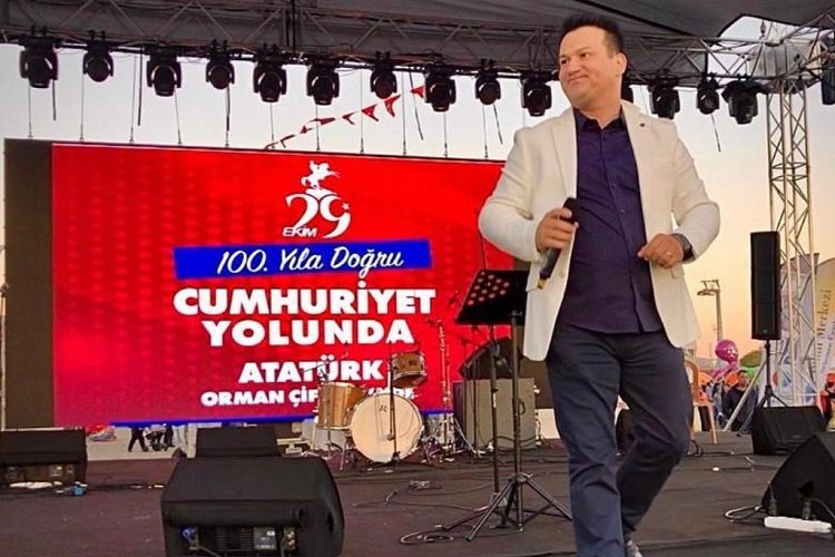 Mithat Güven’in Zafer Marşı coşkuyla dinleniyor