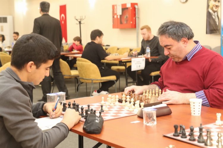 İzmit’te engelsiz satranç turnuvası