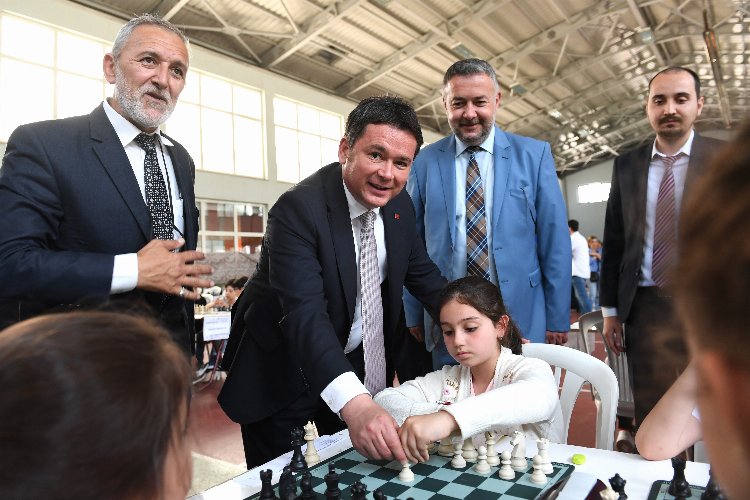 Satranç turnuvasında ilk hamle Başkan Aydın’dan  