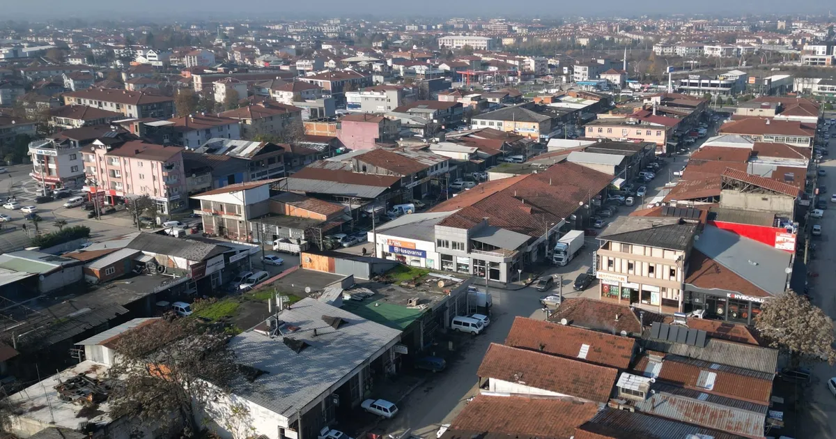 Düzce’de esnaflara kentsel dönüşüm tebligatları ulaşmaya başladı