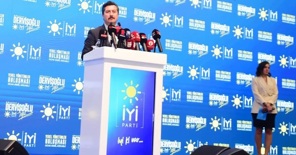 Ercan Özel İyi Parti Yerel Yönetimler Toplantısı’nda konuştu