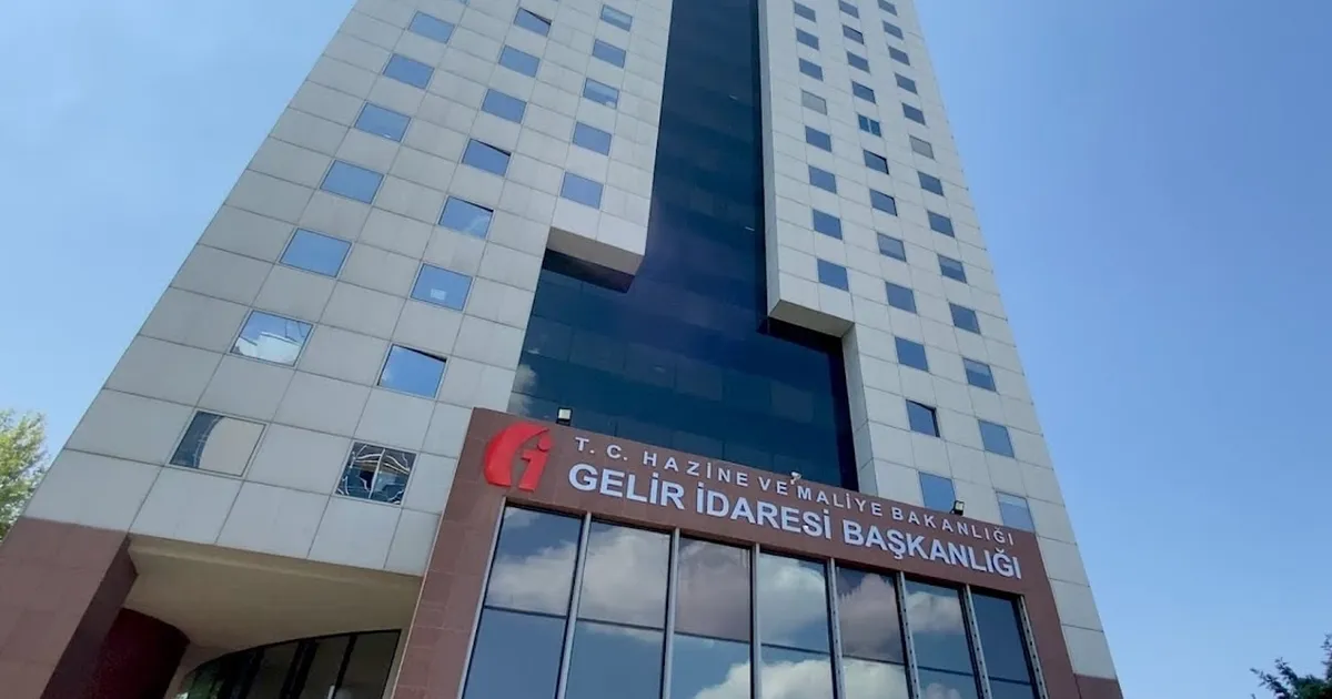 GİB: Hiçbir şirketin vergi borcu ertelenmemiştir