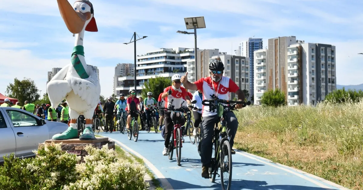İzmir Çiğli’de pedallar doğa için döndü