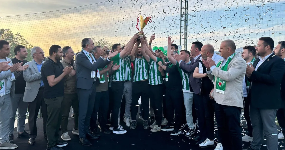 Kestel’de birliktelik, şampiyonluk getirdi!