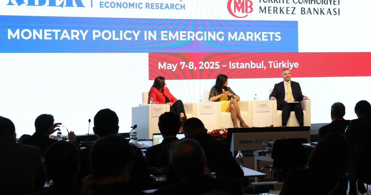 ‘Merkez’in ev sahipliğinde küresel ekonomi masaya yatırıldı