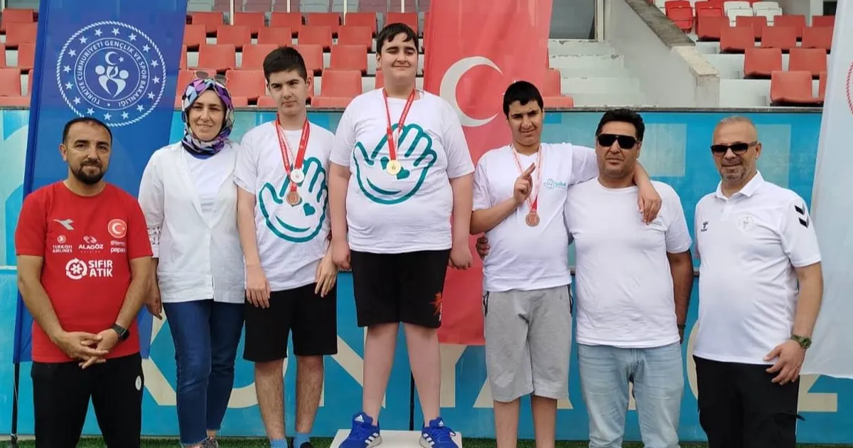 SOBE’nin Atletizm takımından tarihi başarı: 33 madalya!