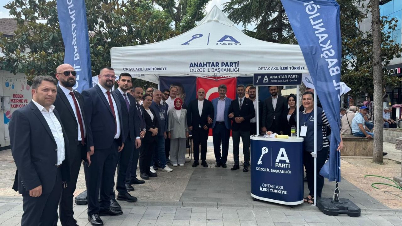 ANAHTAR PARTİ GENEL BAŞKAN YARDIMCISI AYHAN EREL DÜZCE’DE TEMASLARDA BULUNDU ”DÜZCE’DE UMUT BÜYÜYOR”