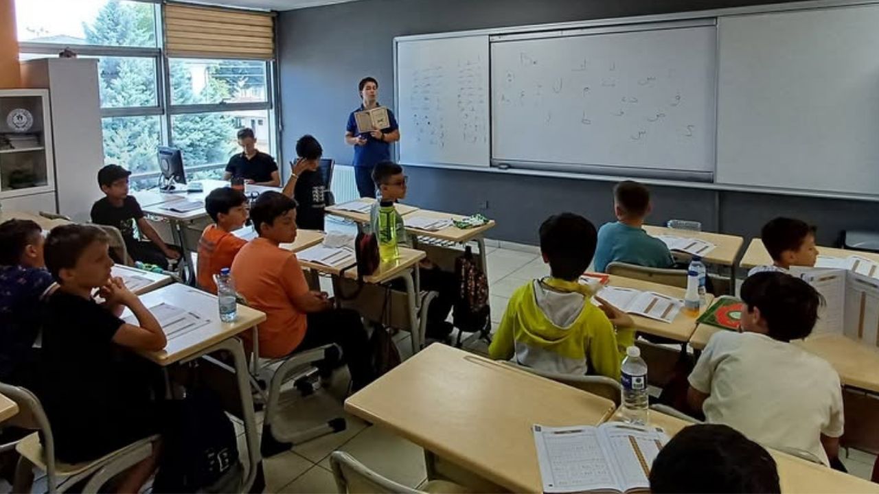 GSB Gençlik Yaz Kulübü Dolu Dolu Başladı