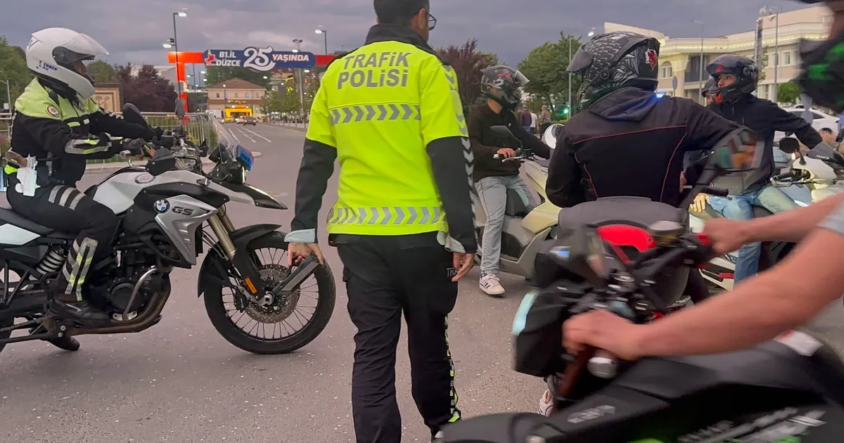 Düzce’de motosiklet denetimleri tam gaz