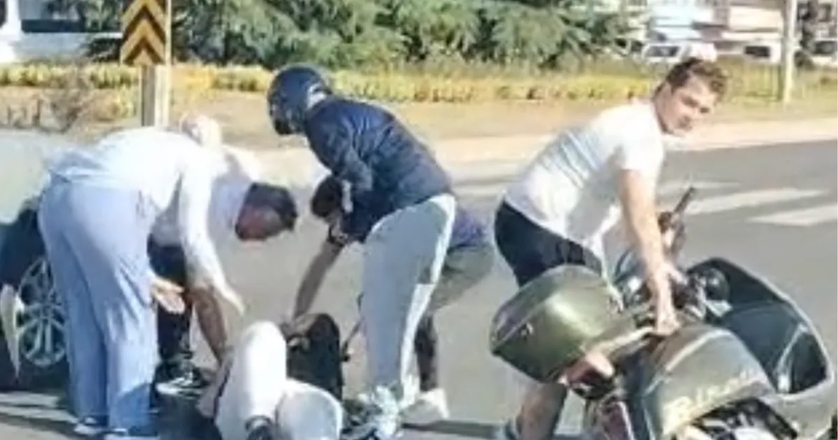 Düzce’de motosiklet sürücüsü yola savruldu