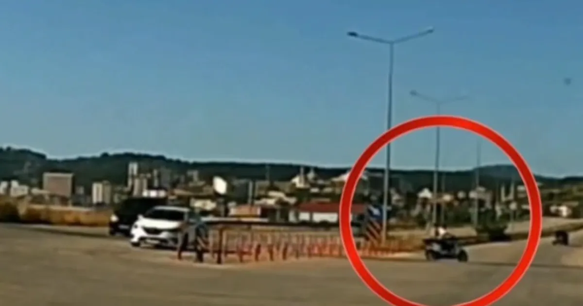 Düzce’de tehlikeli dönüş kamerada! Kazaya davetiye çıkardı