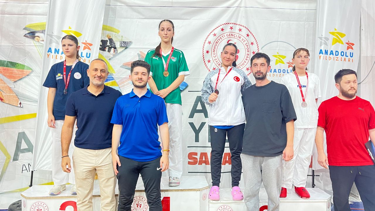 Analig Karate Grup Müsabakaları Düzce’de Sona Erdi