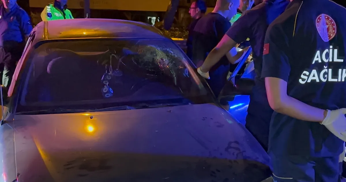 Alkollü sürücü bariyerlere çarptı: 1 kişi yaralandı
