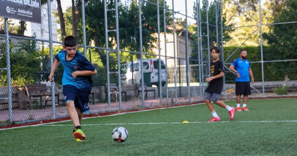 Antalya Büyükşehir’in spora ve sporcuya desteği sürüyor