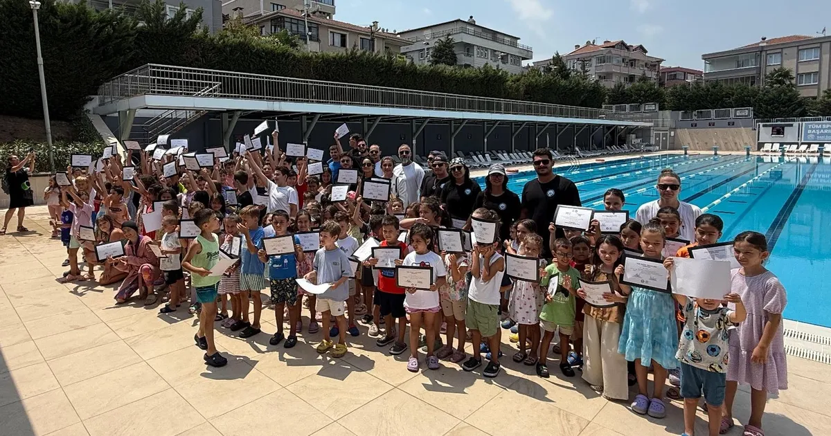 Bursa Nilüfer’de minik sporcular sertifikalandı