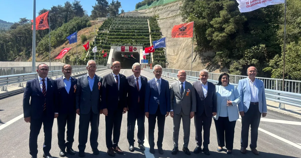 Bursa ulaşım ağı genişliyor… Doğancı Tüneli açıldı