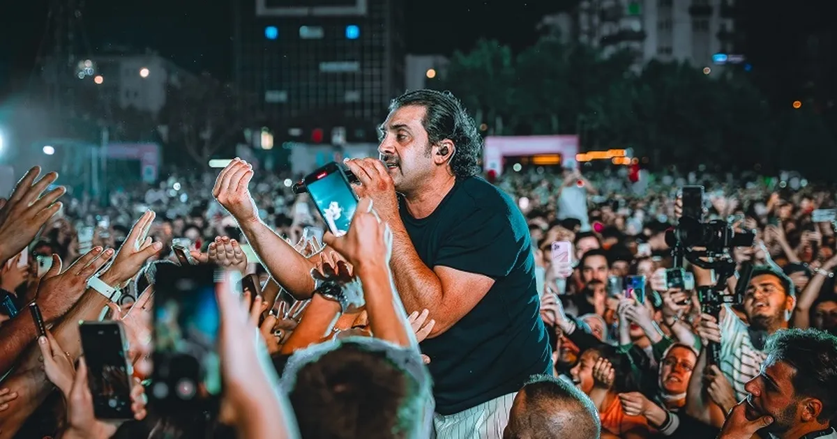 Bursalılar Bayhan ile coştu