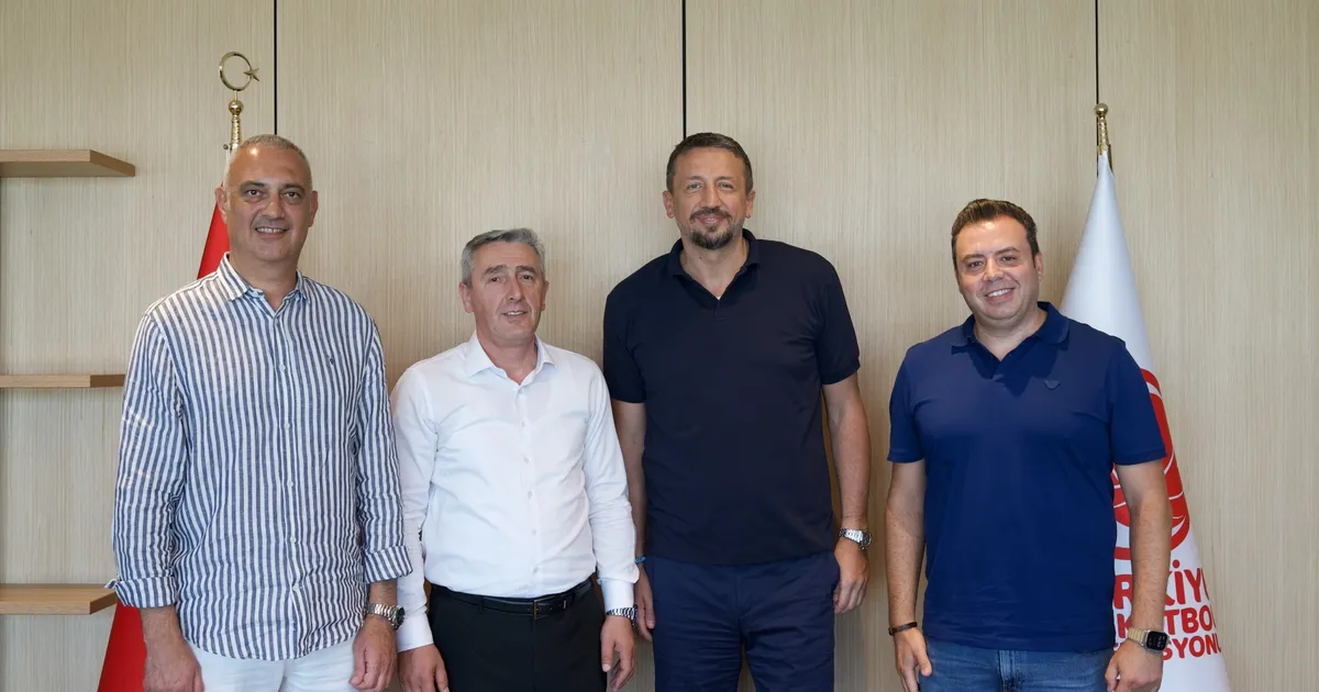 Çayırova Basketbol heyetinden Türkoğlu’na ziyaret