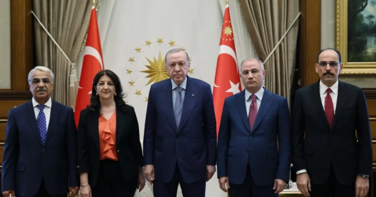 Erdoğan, DEM Parti Heyetini Külliye’de kabul etti