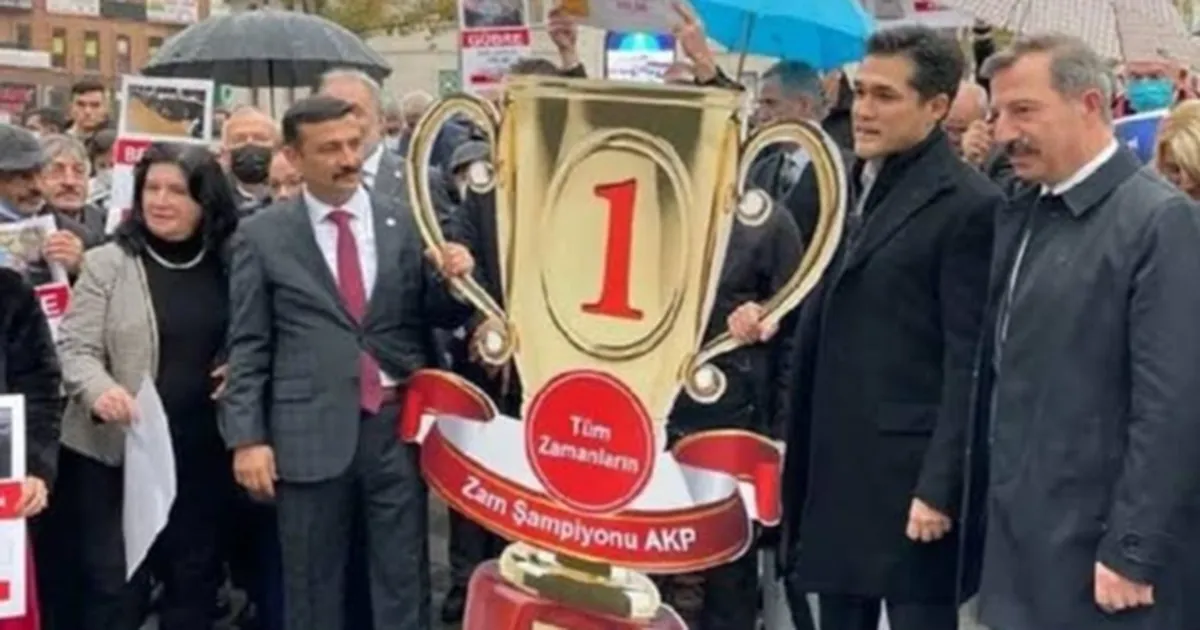 İYİ Partili Türkoğlu’ndan ‘enflasyon’ yorumu