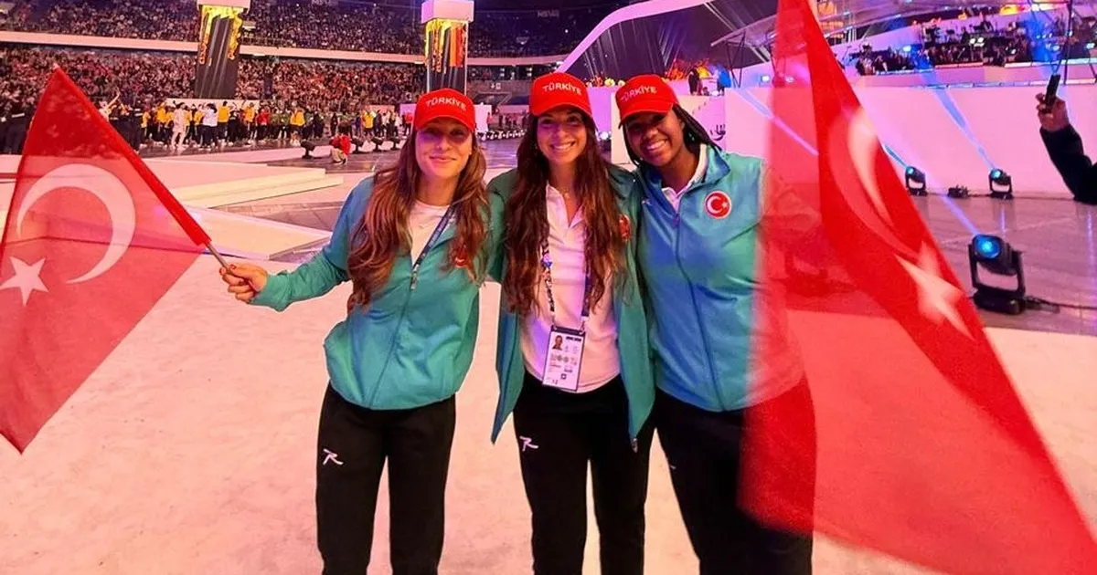 İzmirli sporcular ay-yıldız için ter döküyor