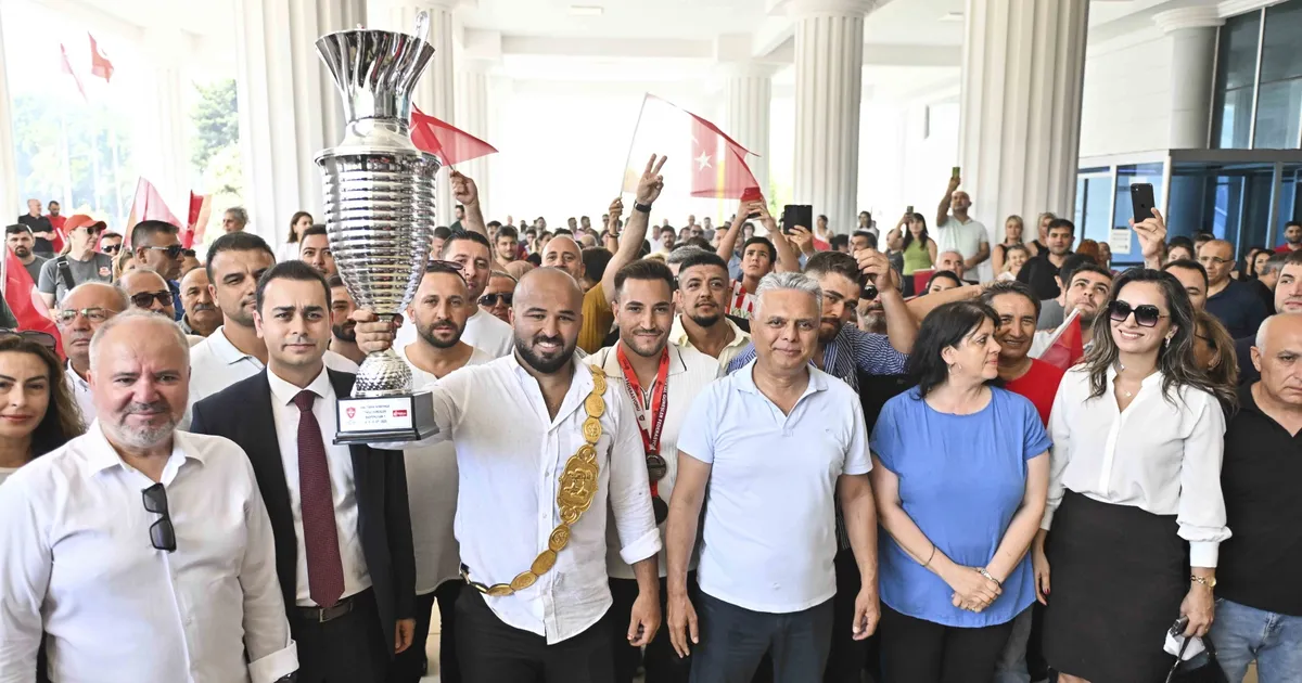 Kırkpınar’ın Şampiyonu Muratpaşa’da coşkuyla kutlandı