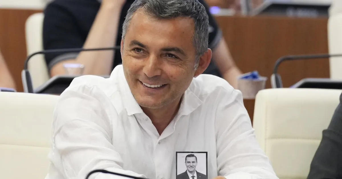 Manavgat’ta tutuklanan başkan görevden uzaklaştırıldı