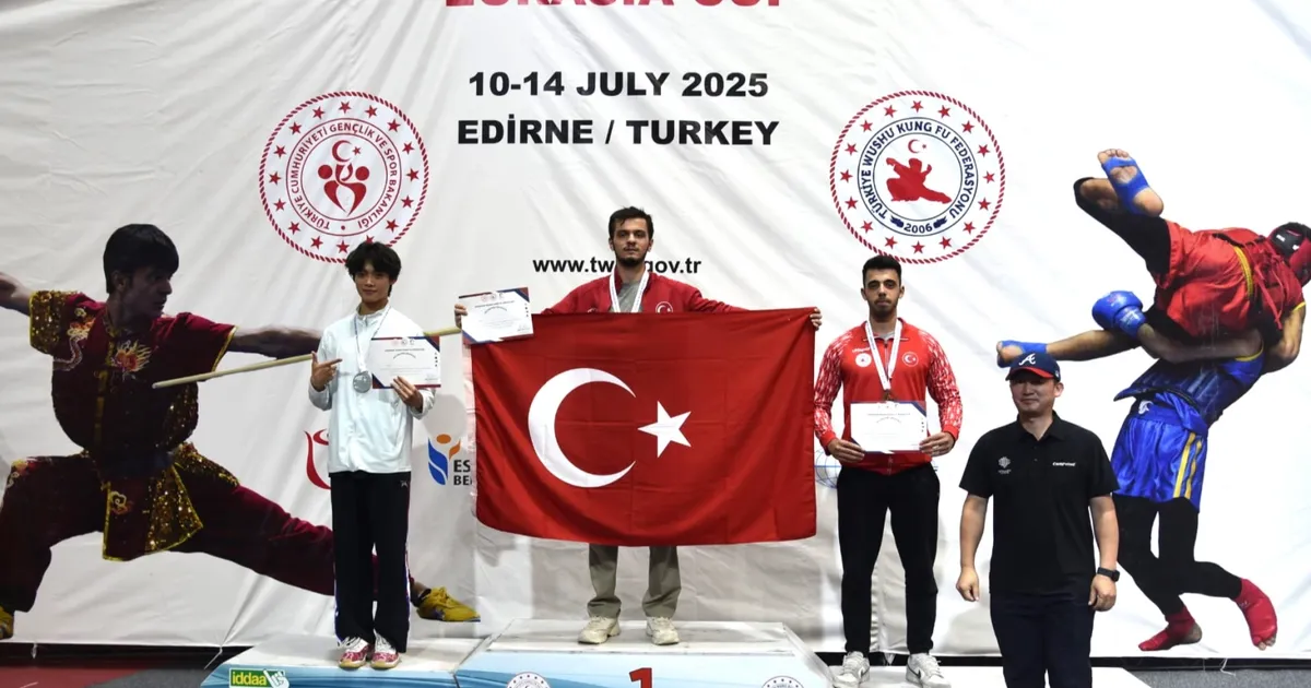 Sakarya Büyükşehir’in ‘wushu kung fu’ takımından tarihi başarı