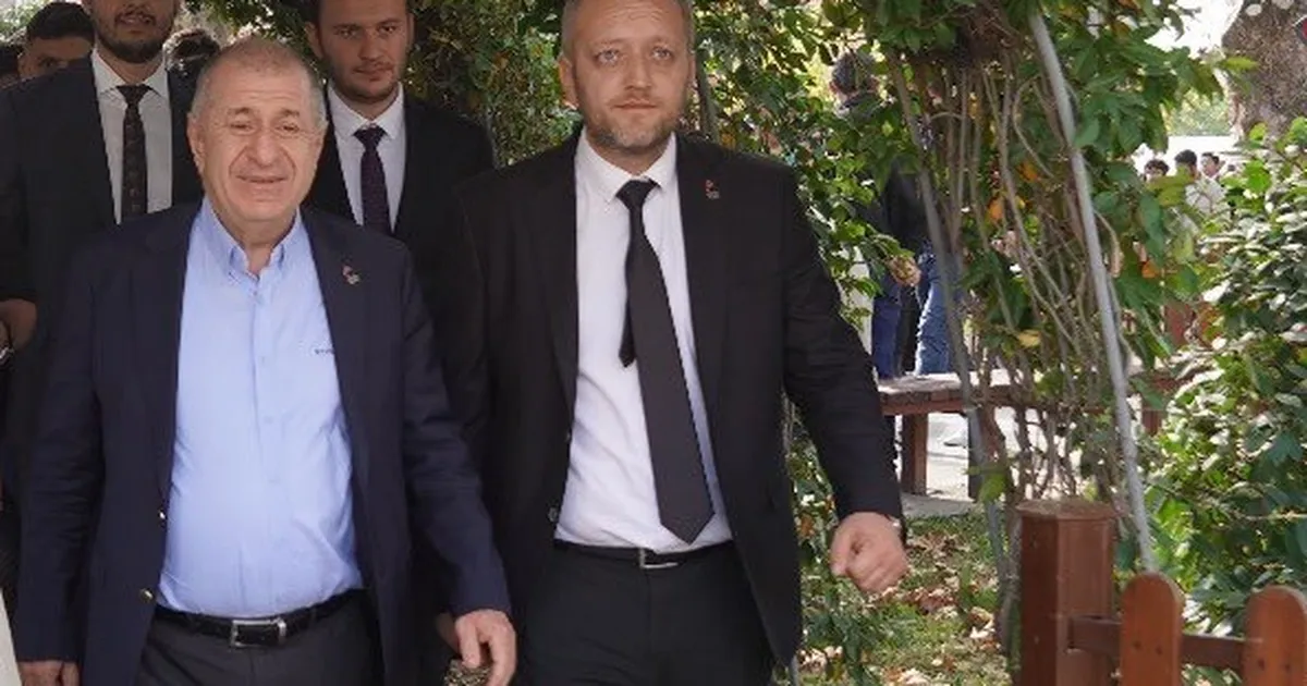 Zafer Partisi Bursa’da Leman karikatürüne ve Atatürk hakaretlerine tepki