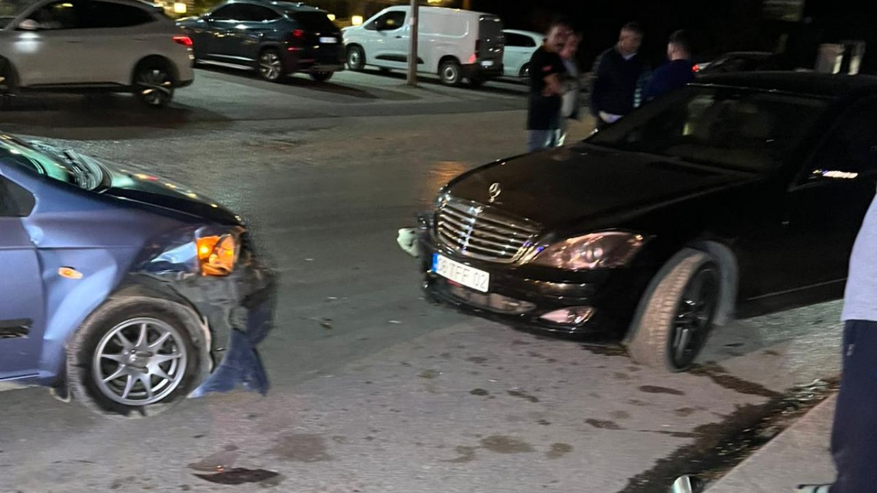 Düzce Mergiç Mahallesi’nde Trafik Kazası; 2 Kişi Yaralandı