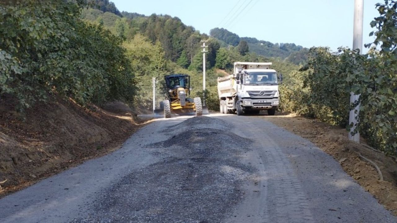 Çelikdere Köy Yollarında Konfor ve Güvenlik Artıyor
