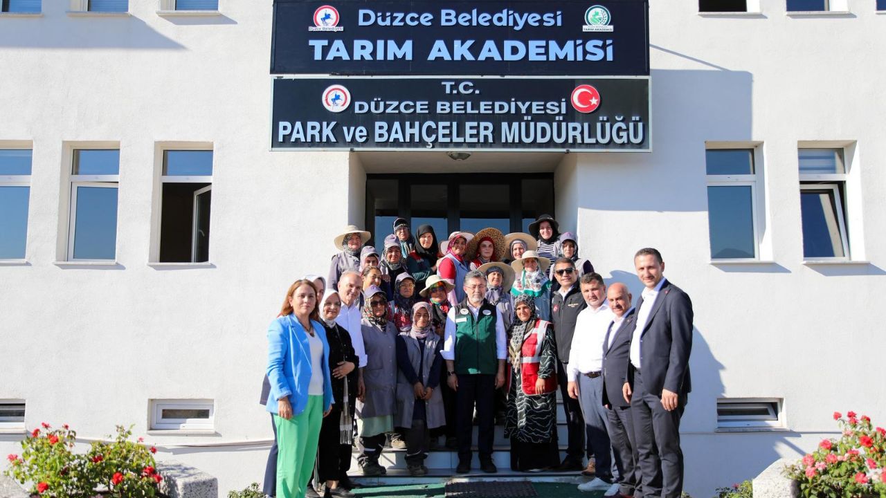 Düzce Tarım Akademisi’ne Bakan Desteği