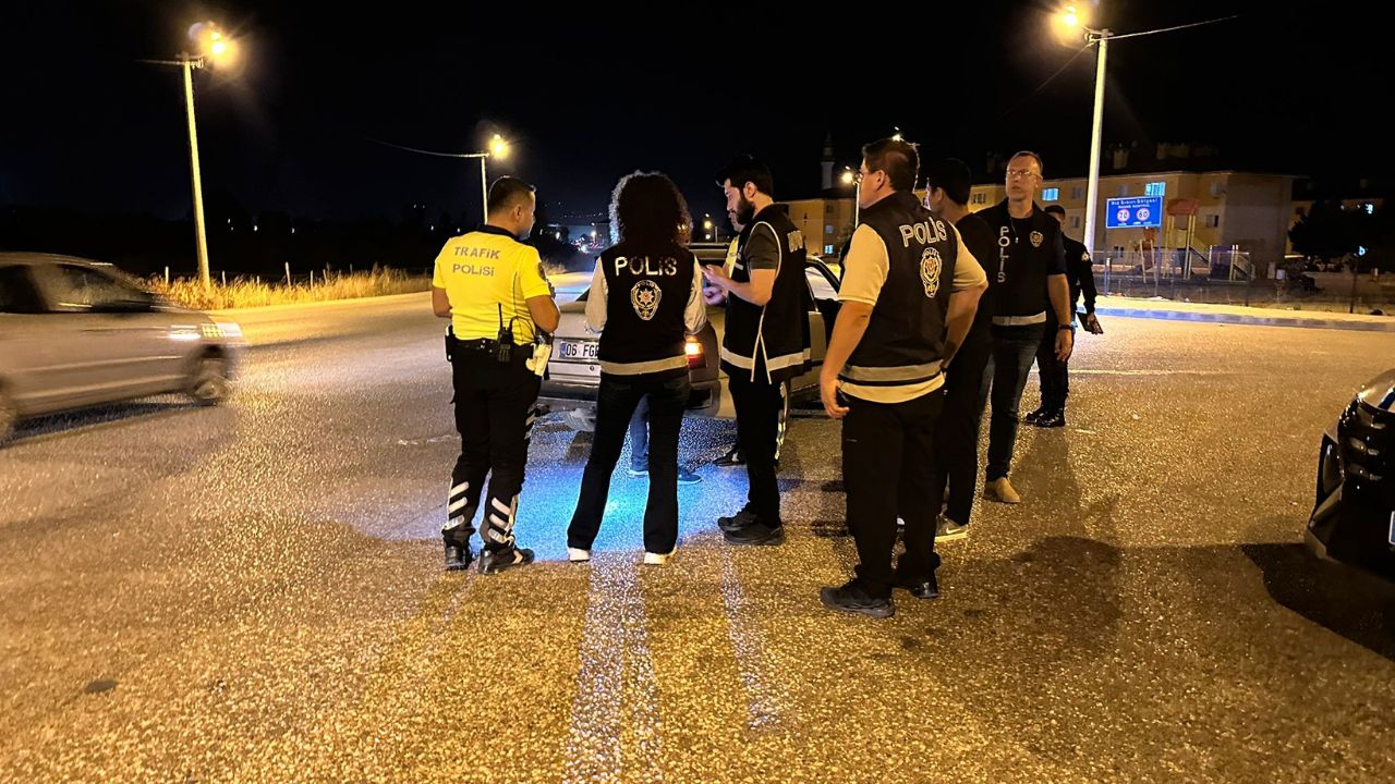 Düzce’de Asayiş Uygulamaları Aralıksız Sürüyor