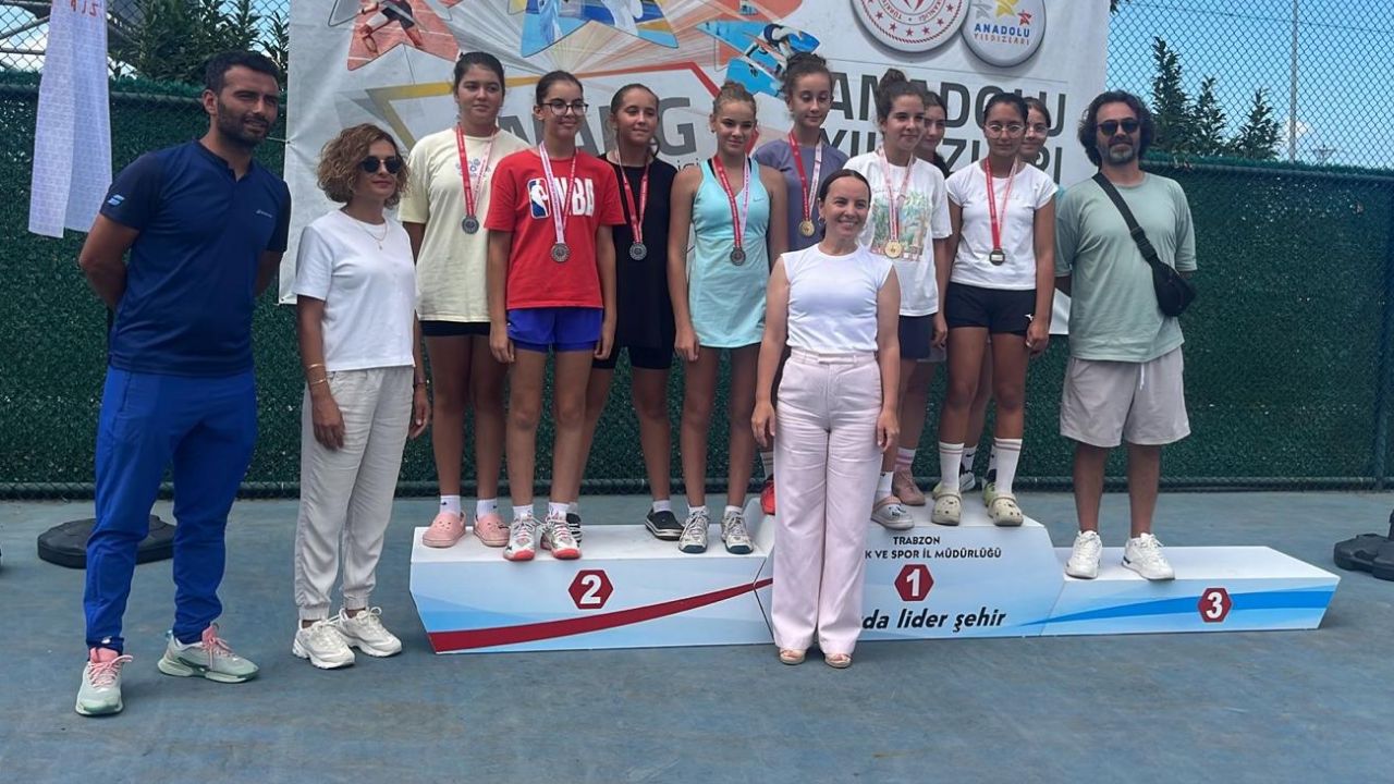 Düzce Tenis Takımlarından Türkiye Şampiyonası’na Büyük Başarı