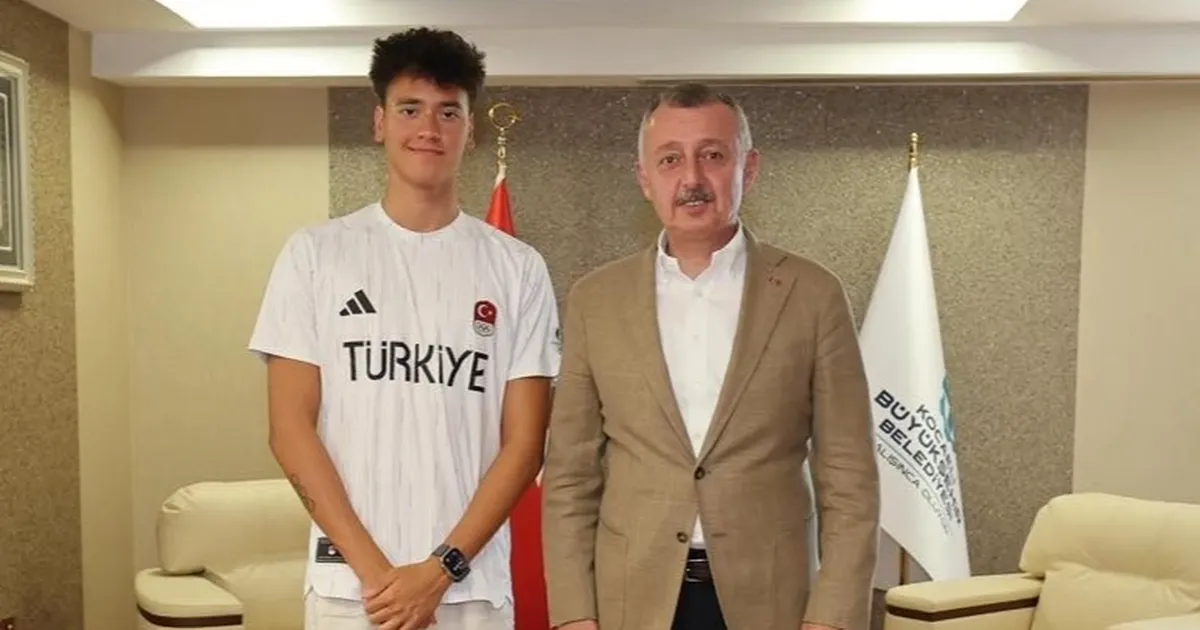 Başkan Büyükakın İzmitli şampiyonu kutladı