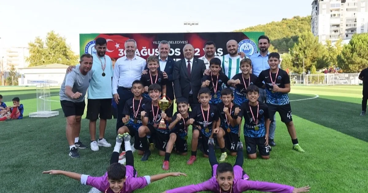 Bursa Yıldırım’da zafer gururu sahaya taşındı