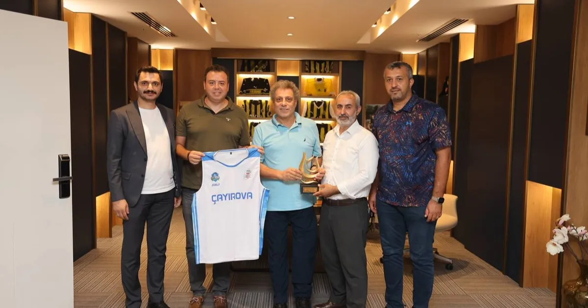 Çayırova Belediyesi Basketbol’un sağlık sponsoru değişmedi