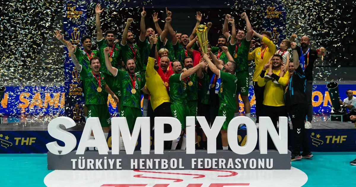 Hentbolda süper kupa Bursa Nilüfer Belediyespor’un