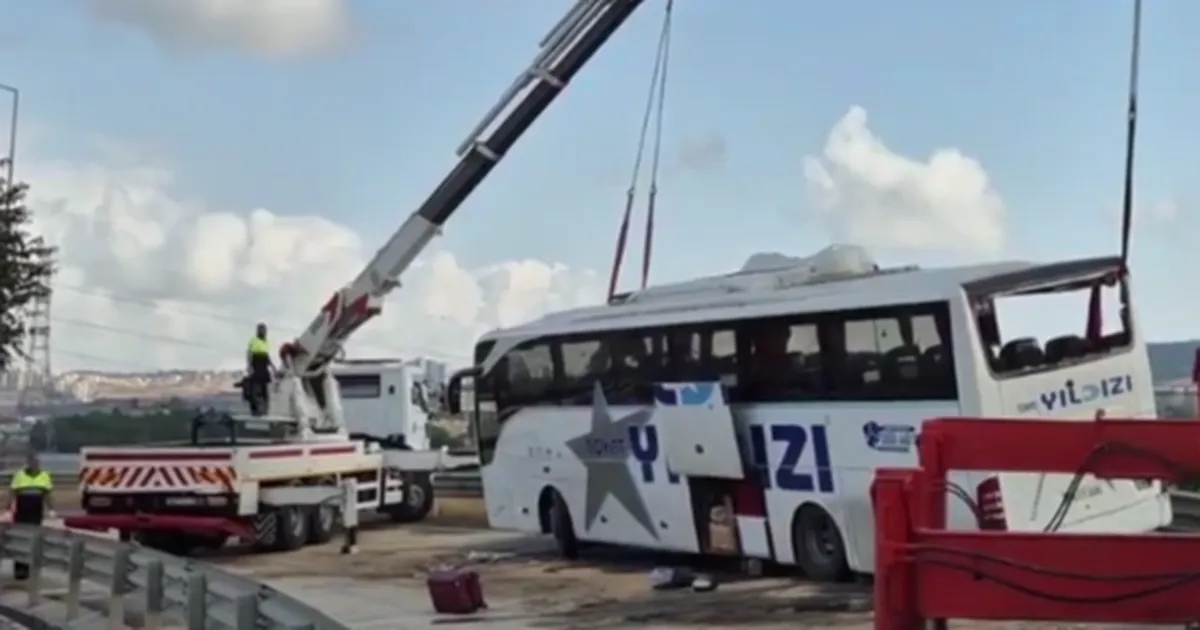 İstanbul Kuzey Marmara Otoyolu’nda feci kaza: 3 ölü, 20 yaralı!