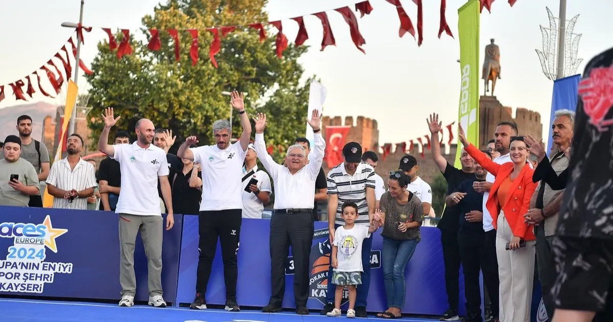 Kayseri Büyükşehir’den Uluslararası Basketbol Turnuvası