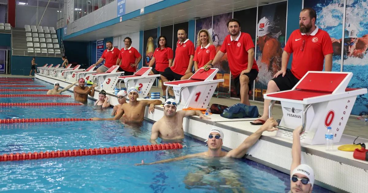 Özel Sporcular Yüzme Milli Takımı Sakarya’da kampta