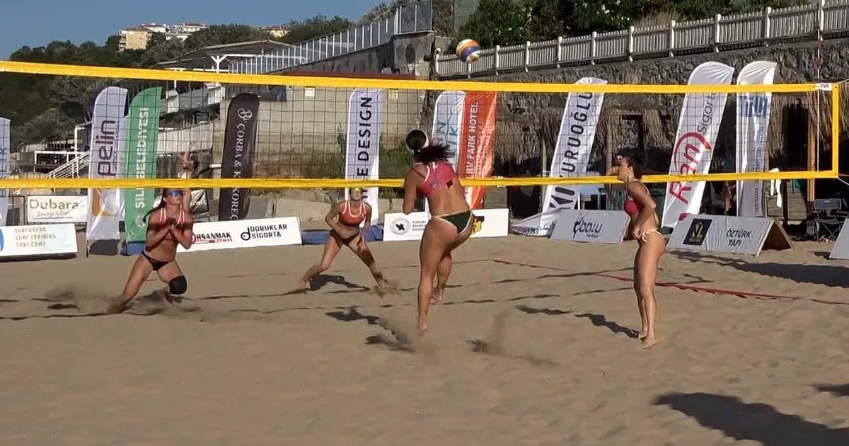 Şile Ayazma Plajı’nda 3. Marin Beach Voleybol coşkusu