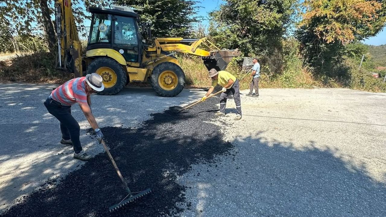 Hemşin Köyü’nde Yol Çalışmaları Sürüyor