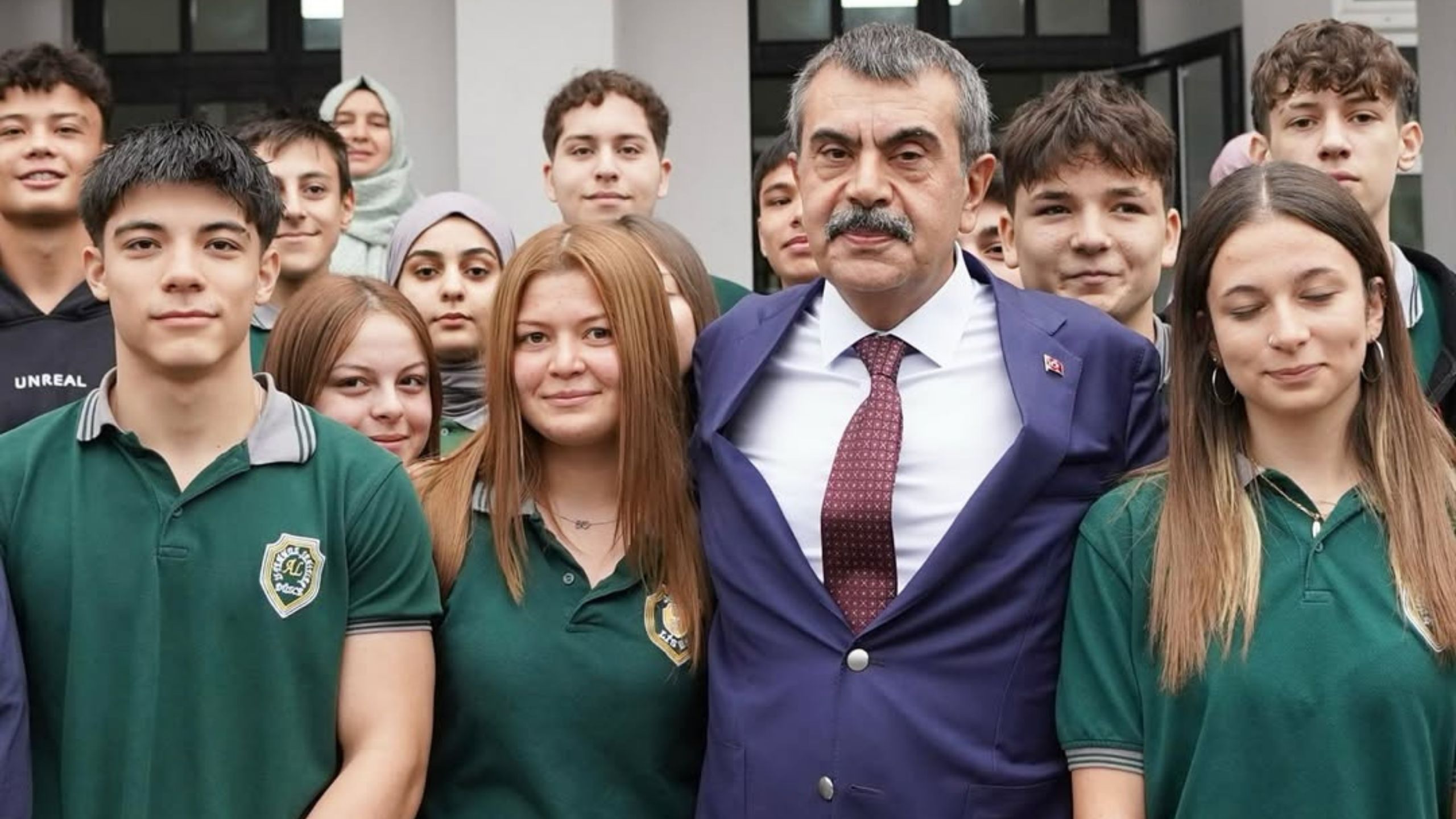 Milli Eğitim Bakanı Yusuf Tekin Düzce’de Öğretmen ve Öğrencilerle Buluştu